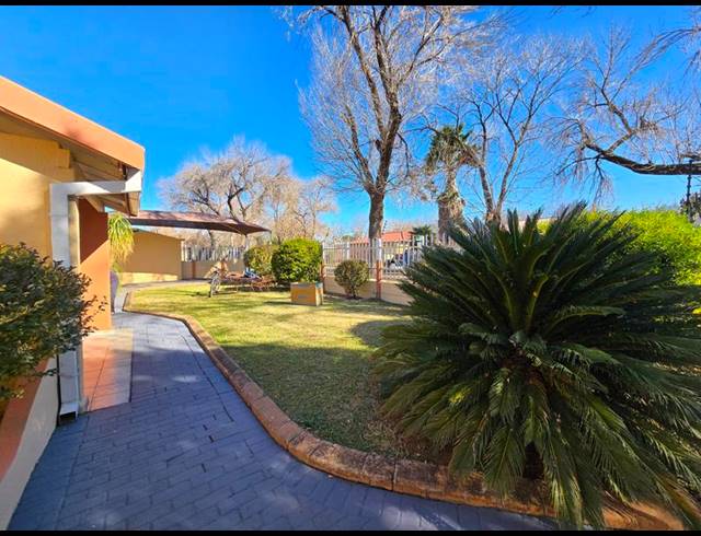 4 BEDROOM HOUSE FOR SALE IN VANDERBIJLPARK CW 2